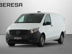 Weiß Gebraucht 2020 Mercedes Vito Van / Kleinbus | 20.206 € (Fairer Preis)