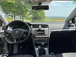 Grau Gebraucht 2015 VW Golf VII LOUNGE Limousine | 11.000 € (Guter Preis)