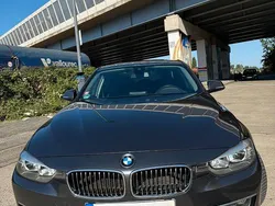 Grau Gebraucht 2015 BMW 316 Luxury Line Limousine | 13.500 € (Fairer Preis)