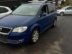 Blau Gebraucht 2007 VW Touran Trendline Van / Kleinbus | 2.700 € (Fairer Preis)