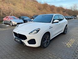 Weiß Gebraucht 2023 Maserati Grecale SUV | 71.700 € (Etwas zu teuer)