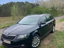 Schwarz Gebraucht 2014 Skoda Superb Ambition Kombi | 11.899 € (Fairer Preis)