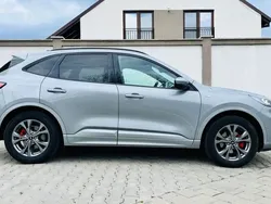 Grau Gebraucht 2023 Ford Kuga ST-Line X SUV | 32.900 € (Fairer Preis)