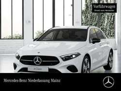 Weiß Gebraucht 2025 Mercedes A200 Progressive Limousine | 32.690 € (Fairer Preis)
