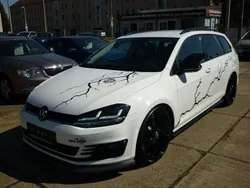 Weiß Gebraucht 2015 VW Golf VII Comfortline Kombi | 8.900 € (Fairer Preis)