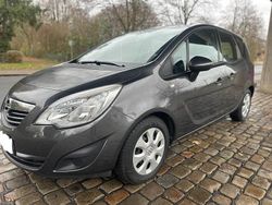 Braun Gebraucht 2011 Opel Meriva Van / Kleinbus | 3.399 € (Guter Preis)