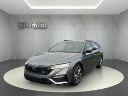 Grau Gebraucht 2022 Skoda Octavia RS Kombi | 32.690 € (Teuer)