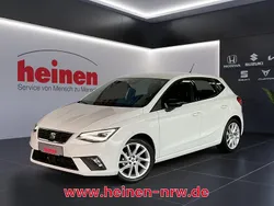 Weiß Gebraucht 2023 Seat Ibiza FR Limousine | 18.398 € (Fairer Preis)
