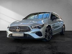 Silber (hightechsilber) Gebraucht 2025 Mercedes CLA200 Shooting Brake Progressive Kombi | 44.890 €