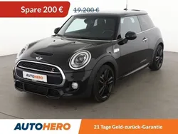 Schwarz Gebraucht 2017 Mini Cooper SD Kleinwagen | 19.000 € (Fairer Preis)