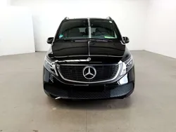 Obsidianschwarz metallic Gebraucht 2024 Mercedes EQV300 Avantgarde Van / Kleinbus | 57.490 € (Teuer)