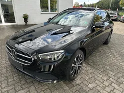 Schwarz Gebraucht 2022 Mercedes E300 Avantgarde Limousine | 26.450 € (Guter Preis)