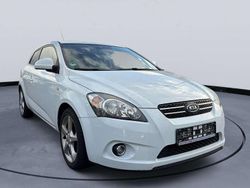 Casa white Gebraucht 2009 Kia Ceed Sport Limousine | 4.790 € (Fairer Preis)