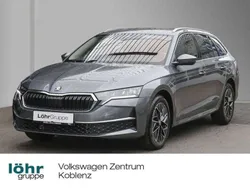 Graphitegrau metallic Gebraucht 2024 Skoda Octavia Selection Kombi | 32.980 € (Guter Preis)