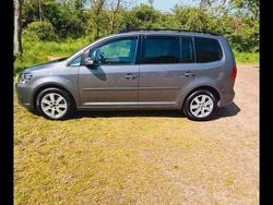 Grau Gebraucht 2011 VW Touran Van / Kleinbus | 6.500 € (Guter Preis)