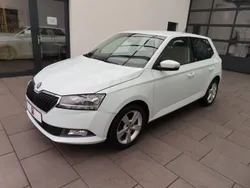 Weiß Gebraucht 2019 Skoda Fabia Cool Plus Limousine | 9.685 € (Fairer Preis)