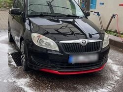 Schwarz Gebraucht 2014 Skoda Fabia Kleinwagen | 3.990 € (Etwas zu teuer)