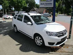 Weiß Gebraucht 2016 Dacia Logan Lauréate Limousine | 6.490 € (Fairer Preis)
