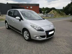 Grau Gebraucht 2011 Renault Scénic III Van / Kleinbus | 5.500 € (Guter Preis)