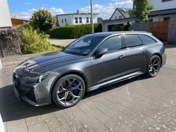 Grau Gebraucht 2024 Audi RS6 Performance Limousine | 130.305 € (Guter Preis)