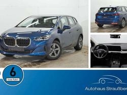 Phytonicblau Gebraucht 2024 BMW 220 Van / Kleinbus | 30.480 € (Guter Preis)