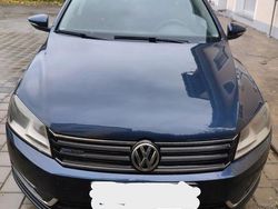 Blau Gebraucht 2012 VW Passat Limousine | 4.300 € (Fairer Preis)