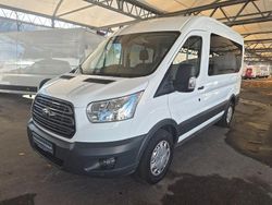 Weiß Gebraucht 2018 Ford Transit Van / Kleinbus | 19.850 € (Etwas zu teuer)