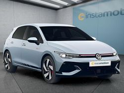 Blau Neu 2025 VW Golf VIII GTI Kleinwagen | 47.299 € (Etwas zu teuer)