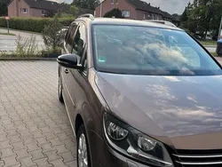 Braun Gebraucht 2011 VW Touran Van / Kleinbus | 5.500 € (Guter Preis)