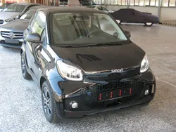 Schwarz Gebraucht 2023 Smart ForTwo Electric Drive Exclusive | 14.500 € (Fairer Preis)