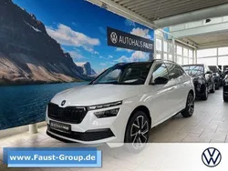 Weiß Gebraucht 2021 Skoda Kamiq Monte Carlo SUV | 19.450 € (Fairer Preis)