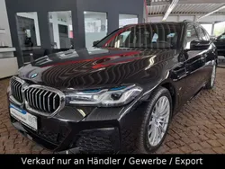 Black sapphire metallic Gebraucht 2023 BMW 530 M Sport Kombi | 40.990 € (Superpreis)