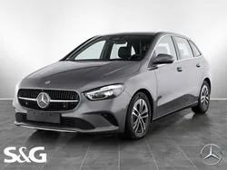 Metalliclack mountaingrau Gebraucht 2024 Mercedes B200 Progressive Van / Kleinbus | 33.977 € (Fairer Preis)