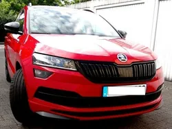 Rot Gebraucht 2019 Skoda Karoq SportLine SUV | 21.860 € (Fairer Preis)