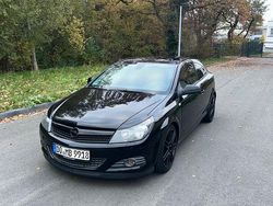Schwarz Gebraucht 2009 Opel Astra Edition Coupé | 1.850 € (Fairer Preis)