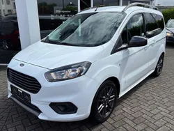 Frozen white Gebraucht 2019 Ford Tourneo Courier Sport Van / Kleinbus | 9.990 € (Fairer Preis)