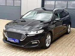 Schwarz Gebraucht 2019 Ford Mondeo Titanium Limousine | 21.000 € (Teuer)