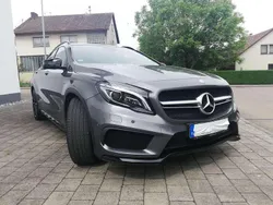 Grau Gebraucht 2018 Mercedes GLA45 AMG AMG SUV | 32.200 € (Fairer Preis)