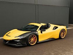 Gelb Gebraucht 2023 Ferrari SF90 Cabrio | 619.000 €