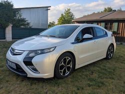 Weiß Gebraucht 2012 Opel Ampera Edition Kleinwagen | 8.888 € (Etwas zu teuer)