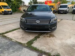 Grau Gebraucht 2011 VW Passat Limousine | 6.200 € (Superpreis)