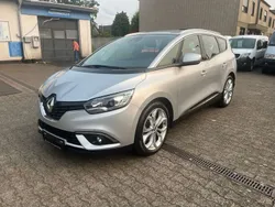 Grau Gebraucht 2017 Renault Grand Scénic IV Experience Van / Kleinbus | 8.900 € (Fairer Preis)