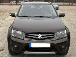 Braun Gebraucht 2012 Suzuki Grand Vitara Comfort SUV | 10.800 € (Guter Preis)
