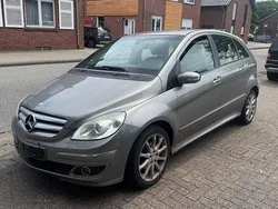 Grau Gebraucht 2008 Mercedes B150 Van / Kleinbus | 2.950 € (Fairer Preis)