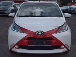Weiß Gebraucht 2016 Toyota Aygo X-play Kleinwagen | 4.999 € (Etwas zu teuer)