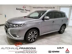 M) (grau Gebraucht 2020 Mitsubishi Outlander P-HEV Top SUV | 28.800 € (Etwas zu teuer)