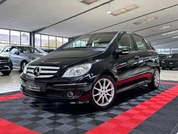 Kosmosschwarz Gebraucht 2006 Mercedes B150 Van / Kleinbus | 5.990 € (Fairer Preis)