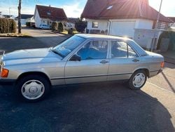 Silber Gebraucht 1985 Mercedes 190 Limousine | 6.700 €