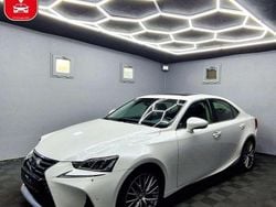 Sonic white Gebraucht 2018 Lexus IS300 Luxury Line Limousine | 29.980 €