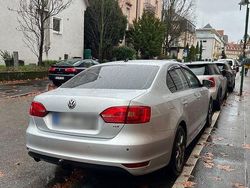 Silber Gebraucht 2011 VW Jetta Limousine | 6.000 € (Fairer Preis)